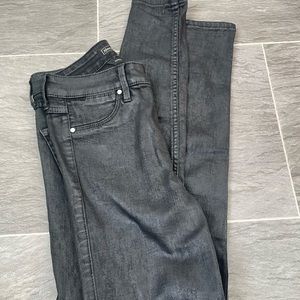 𝅺ABERCROMBIE Coated High Rise Super Skinny Ankle Jean